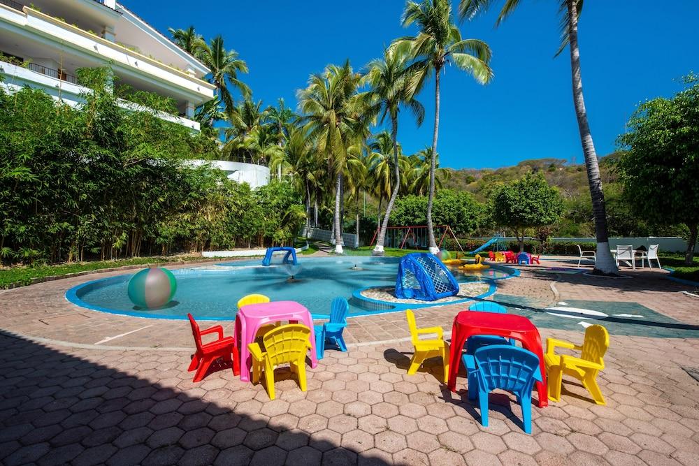 Park Royal Huatulco